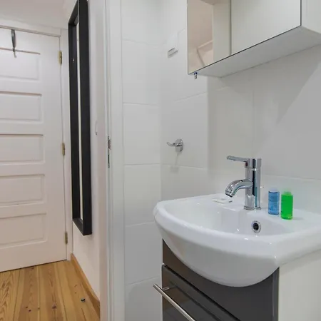 Vintage Flat In Graca شقة *